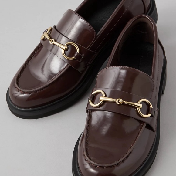 American eagle womens Loafers with Gold Accent - Picture 1 of 10